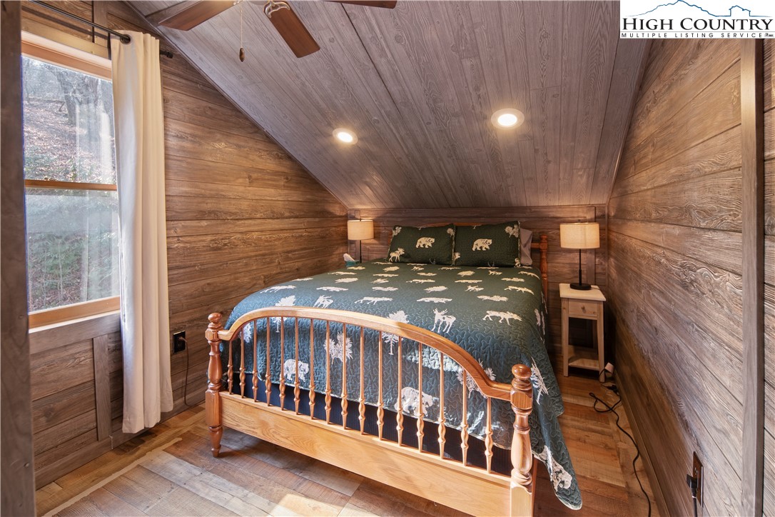 442 Aldridge Road Banner Elk, NC 28604 - Photo 24 of 50 a view of a balcony