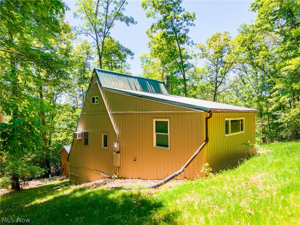 6257 Caddy Road Southwest Bowerston, OH 44695 - Photo 2 of 44