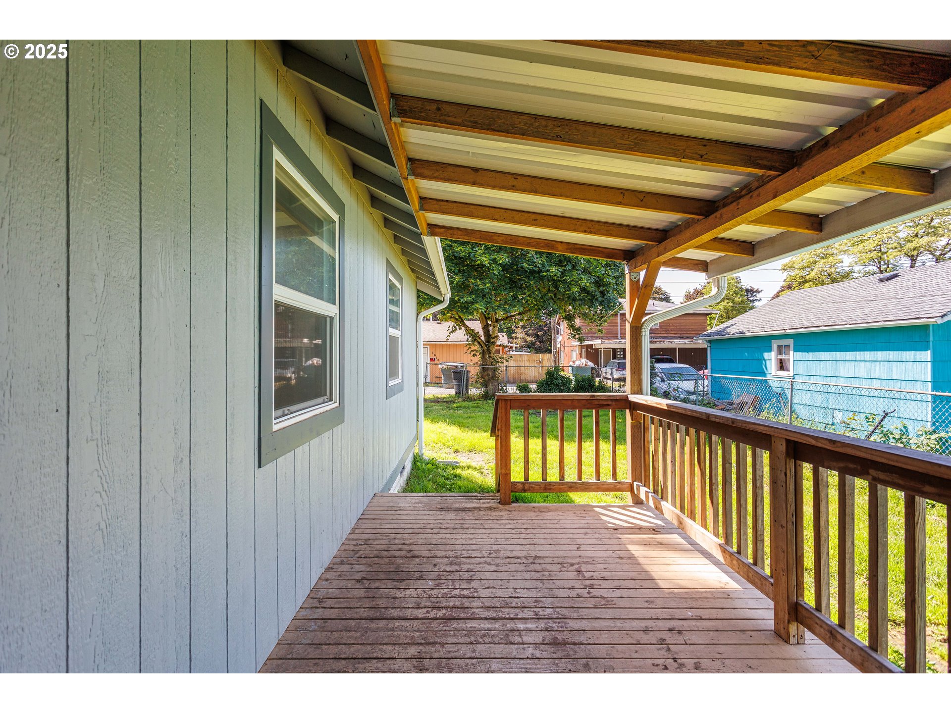 1617 7th Avenue Longview, WA 98632 - Photo 19 of 23 a view of balcony with wooden floor