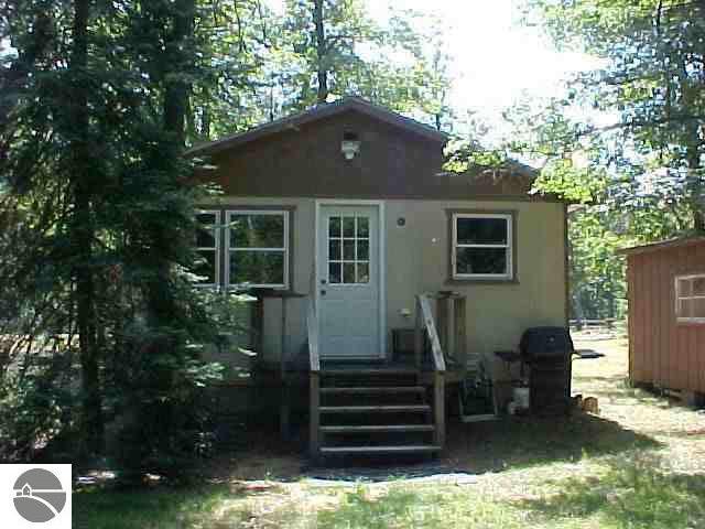 8260 Cedar Road South Branch, MI 48761 - Photo 3 of 5 1750665-2.JPG
