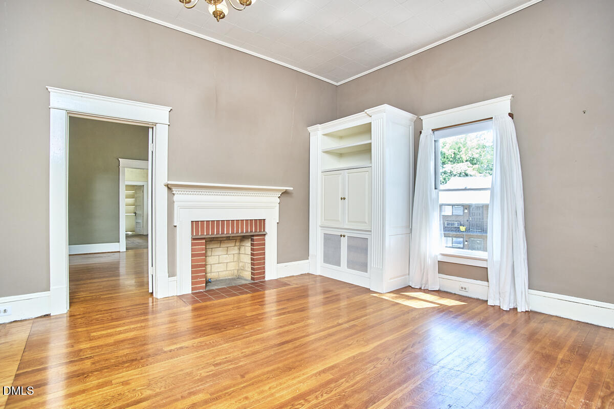 2125 Chapel Hill Road Durham, NC 27707 - Photo 10 of 34