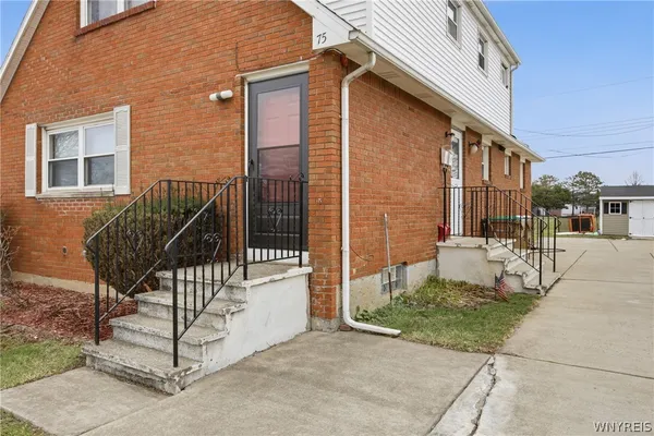 $298,000 | 75 Theresa Drive, Cheektowaga, NY 14227