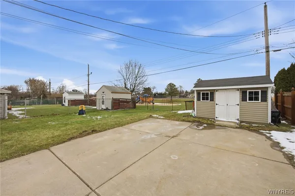 $298,000 | 75 Theresa Drive, Cheektowaga, NY 14227