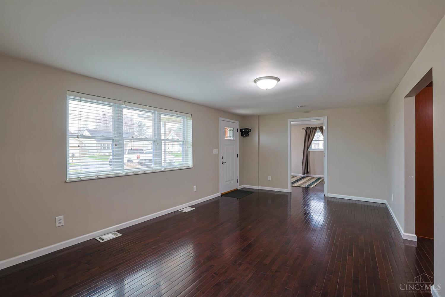 8340 Maineville Road Maineville, OH 45039 - Photo 7 of 59 Gallery Image 7