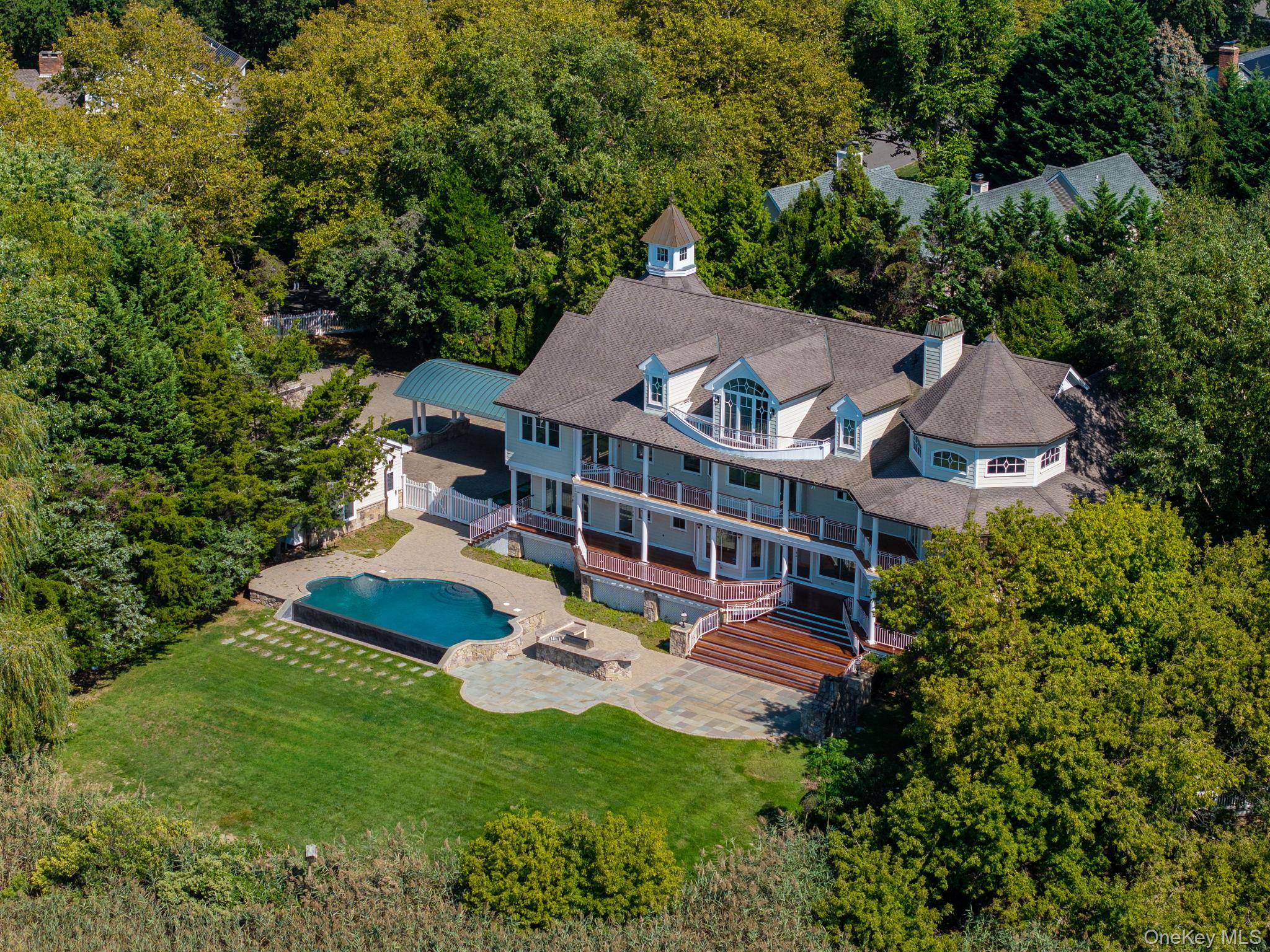 29 Gaul Road South East Setauket, NY 11733 - Photo 35 of 39