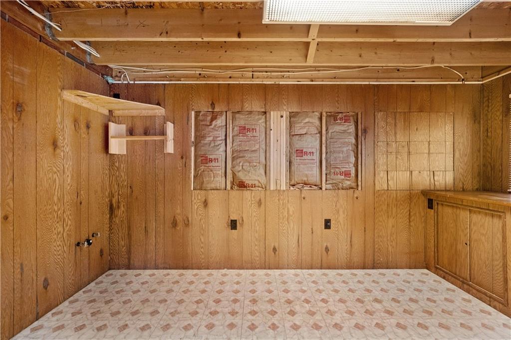 106 Fenway Road Pittsburgh, PA 15209 - Photo 23 of 25 a view of a small space