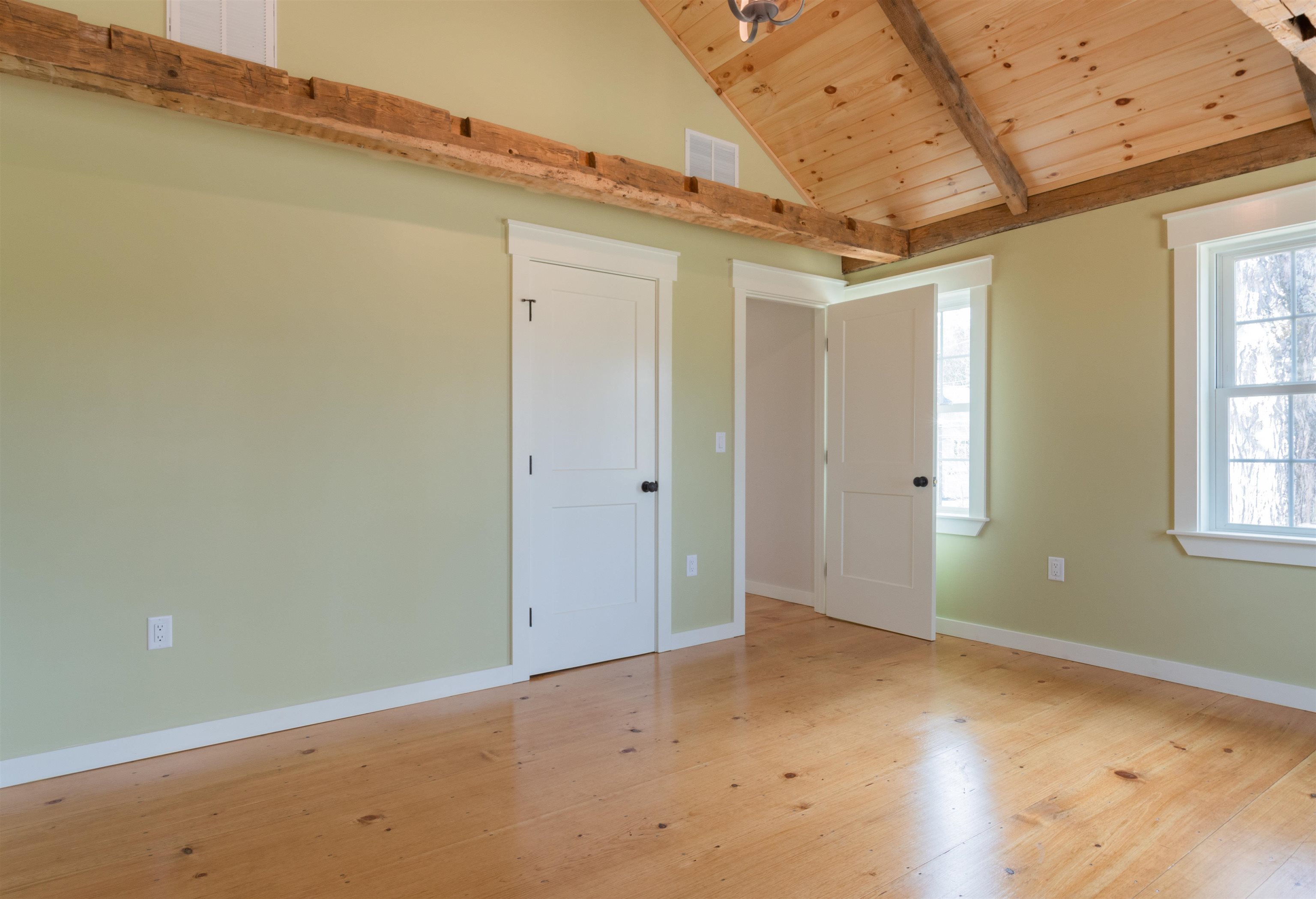 4 Spaulding Lane Hollis, NH 03049 - Photo 32 of 40 Gallery Image 32