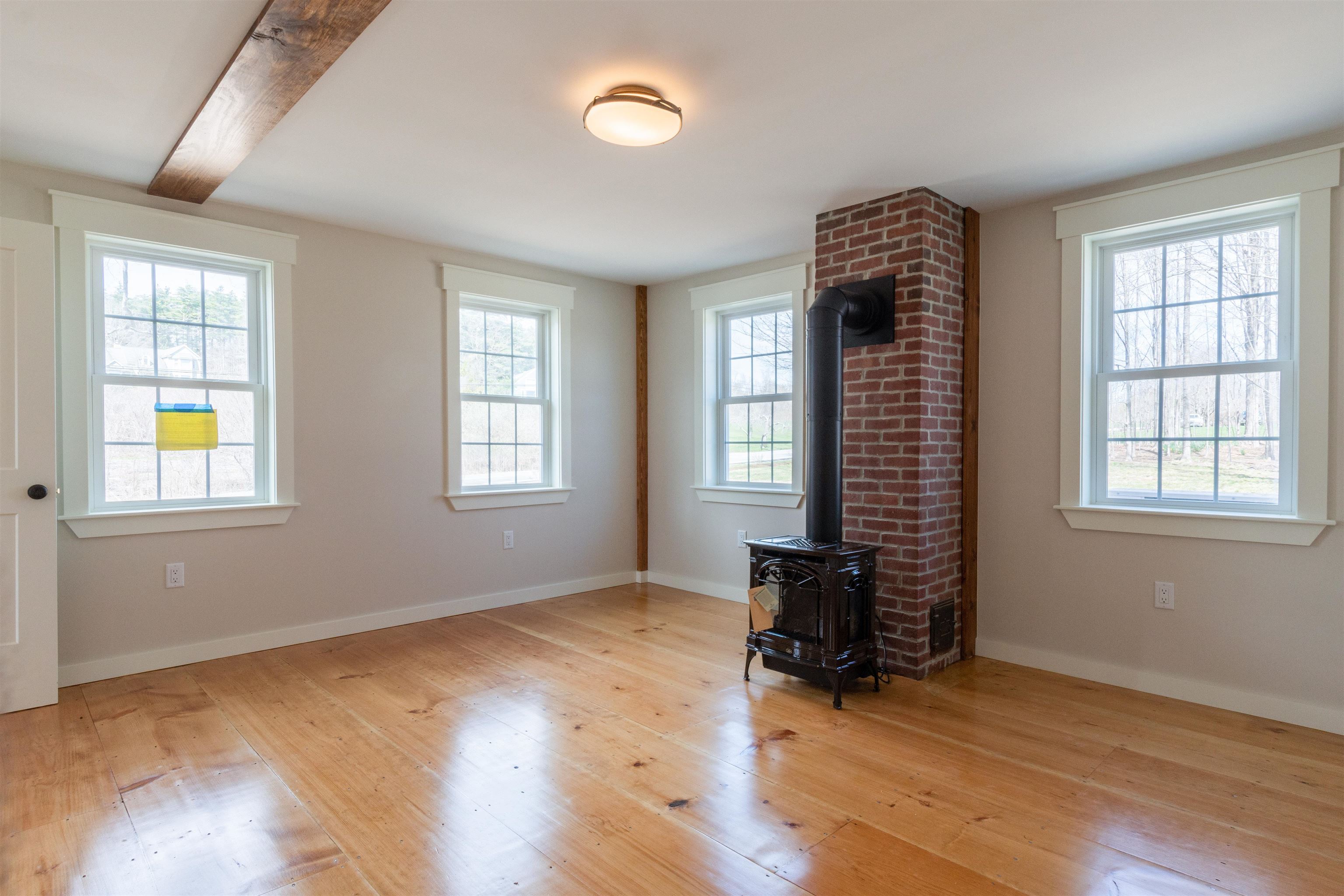 4 Spaulding Lane Hollis, NH 03049 - Photo 10 of 40 Gallery Image 10