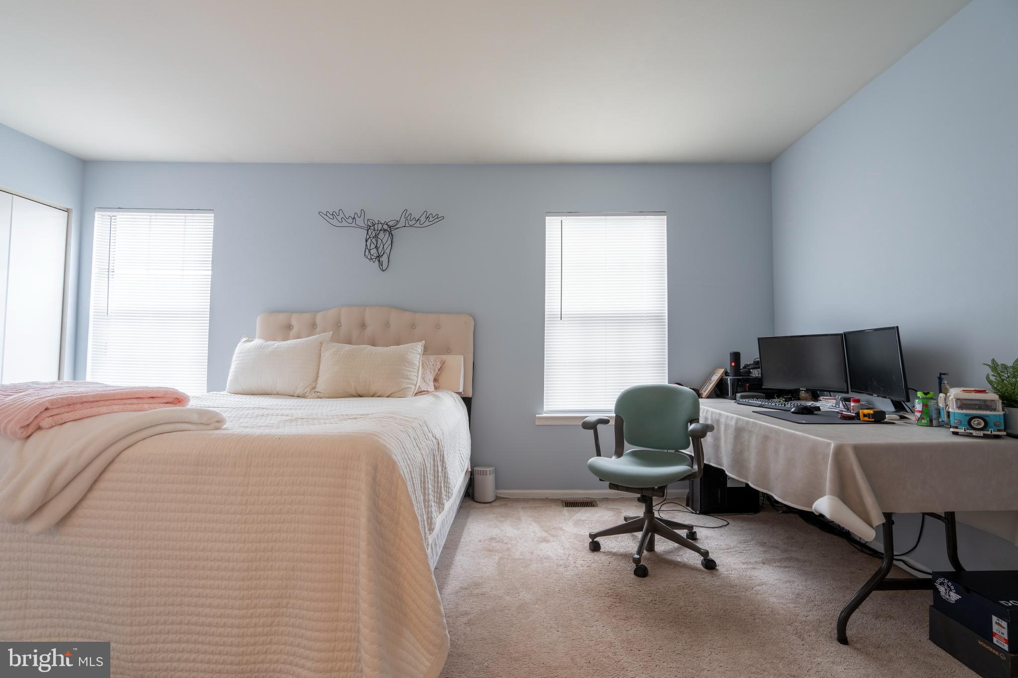 1410 Sentry Lane Eagleville, PA 19403 - Photo 16 of 32 a bedroom with a workspace