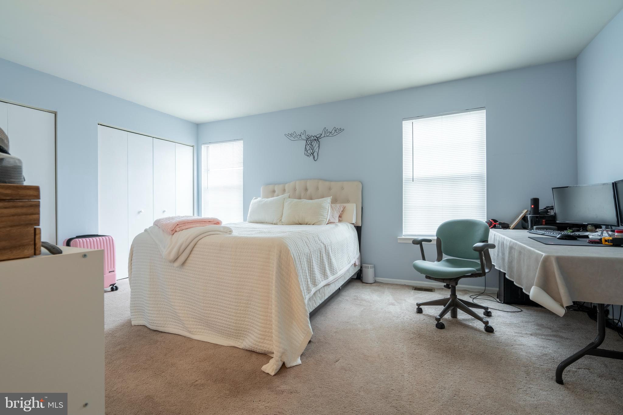 1410 Sentry Lane Eagleville, PA 19403 - Photo 17 of 32 a bedroom with a workspace