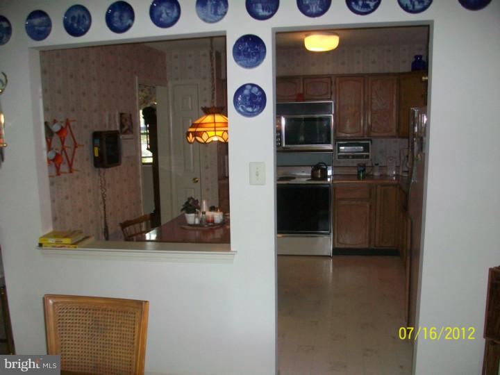 1108 Bartlett Road, Unit 170 Wayne, PA 19087 - Photo 5 of 13 Kitchen