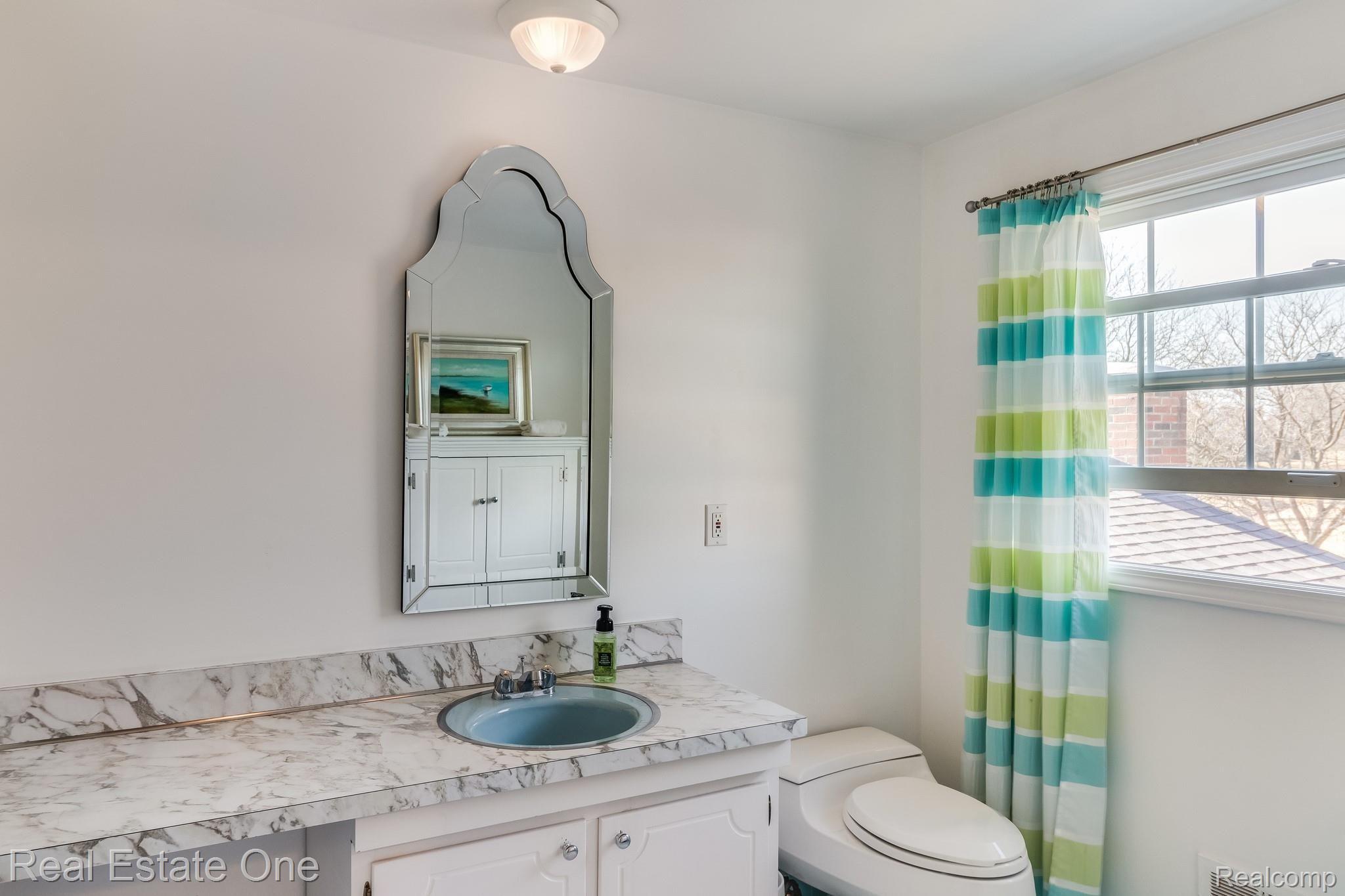 35949 Congress Road Farmington, MI 48335 - Photo 31 of 47 IMG_0271.jpg