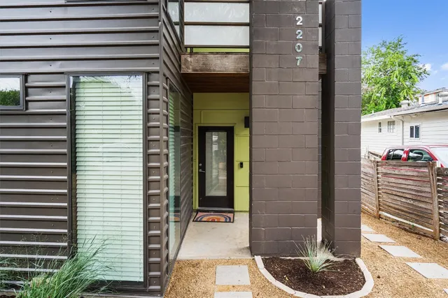 $720,000 | 2207 New York Avenue, Austin, TX 78702