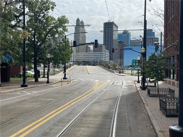 $169,500 | 509 Delaware Street, Unit 402, Kansas City, MO 64105