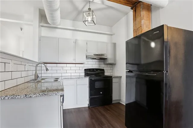 $169,500 | 509 Delaware Street, Unit 402, Kansas City, MO 64105