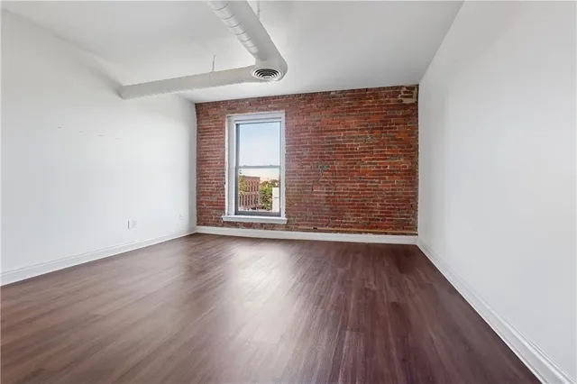 $169,500 | 509 Delaware Street, Unit 402, Kansas City, MO 64105