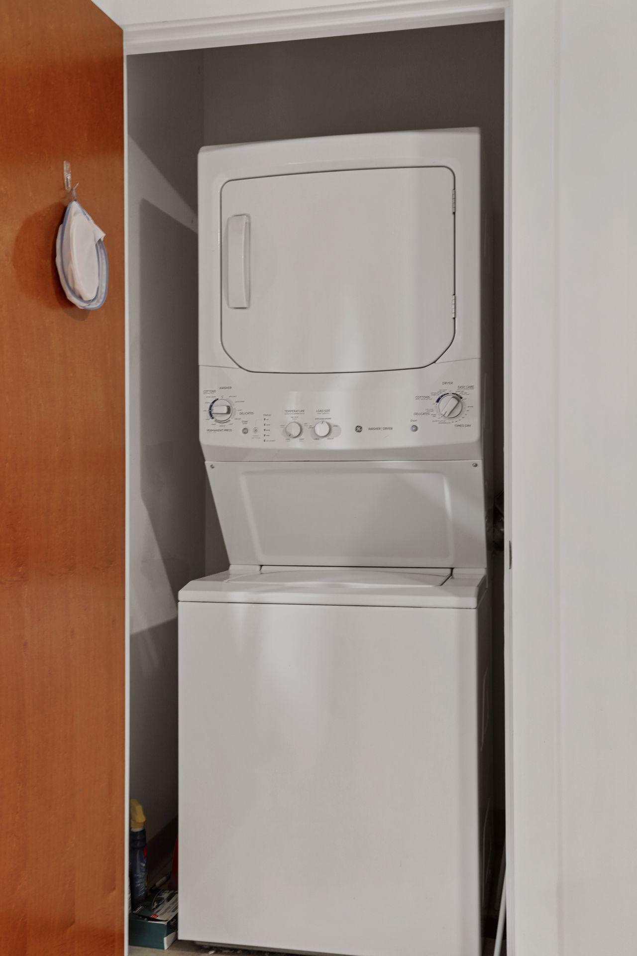 15 East Franklin Avenue, Unit 309 Minneapolis, MN 55404 - Photo 18 of 27