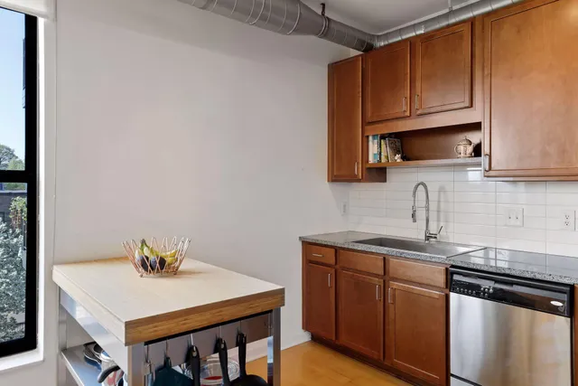 $1,595 | 15 East Franklin Avenue, Unit 309, Minneapolis, MN 55404