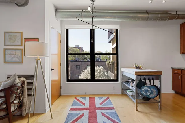 $1,595 | 15 East Franklin Avenue, Unit 309, Minneapolis, MN 55404