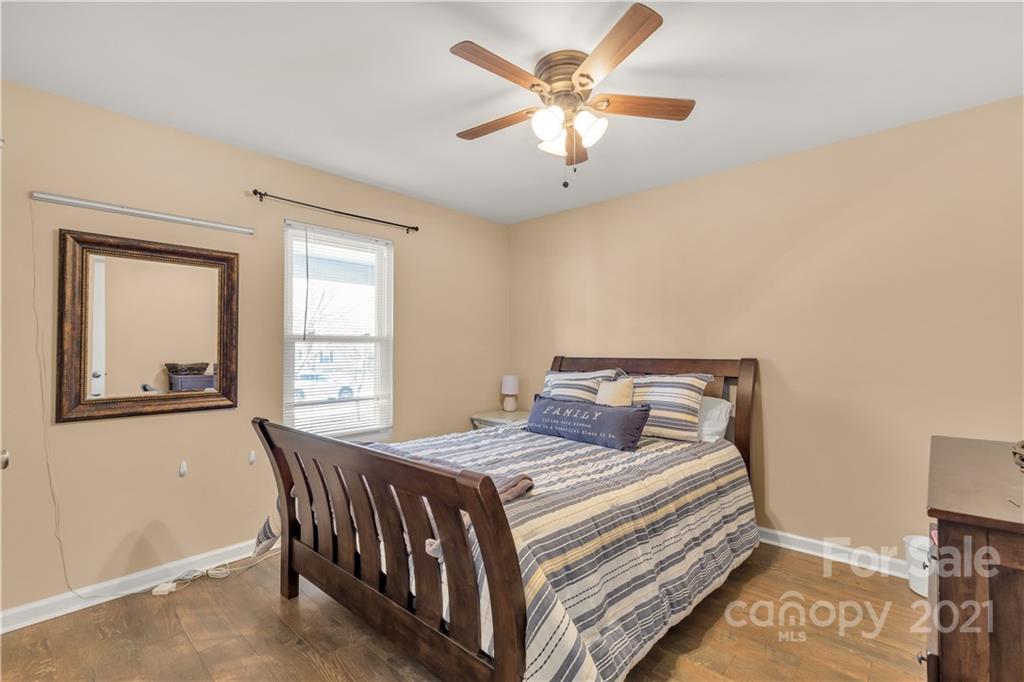 1034 Hay Row Road Clover, SC 29710 - Photo 17 of 26 Gallery Image 17