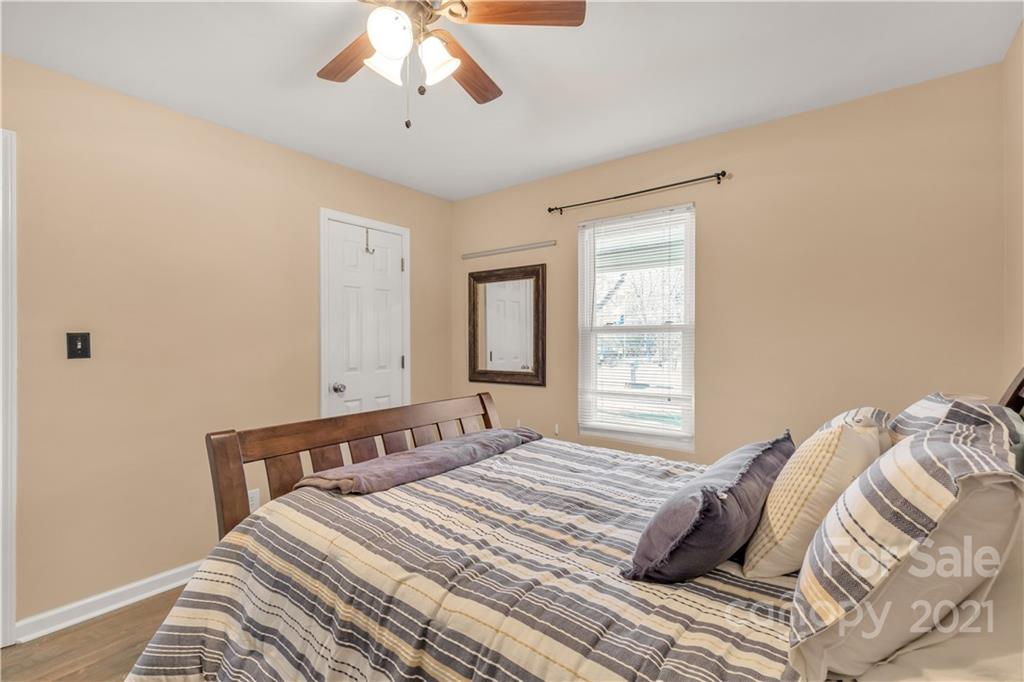 1034 Hay Row Road Clover, SC 29710 - Photo 18 of 26 Gallery Image 18