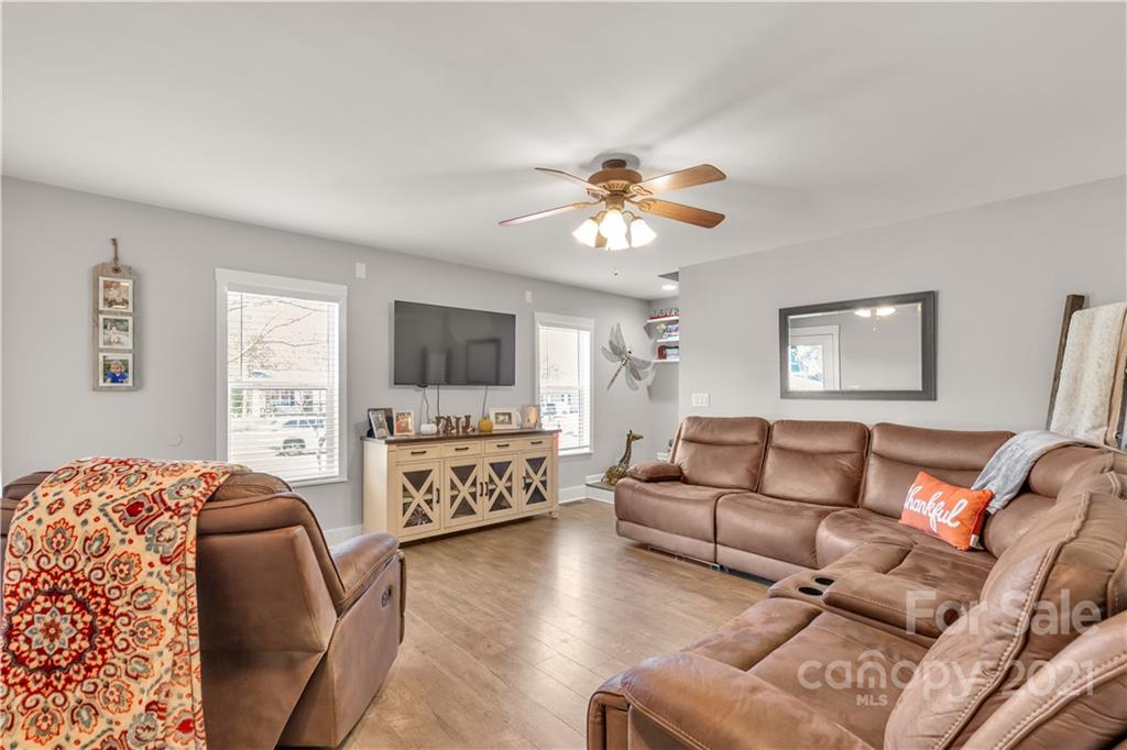 1034 Hay Row Road Clover, SC 29710 - Photo 19 of 26 Gallery Image 19