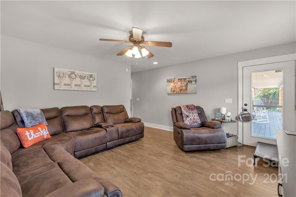 1034 Hay Row Road Clover, SC 29710 - Photo 20 of 26 Gallery Image 20