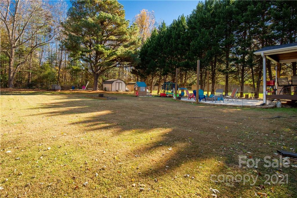 1034 Hay Row Road Clover, SC 29710 - Photo 8 of 26 Gallery Image 8