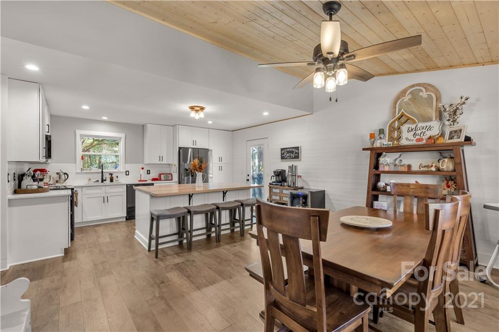 1034 Hay Row Road Clover, SC 29710 - Photo 10 of 26 Gallery Image 10