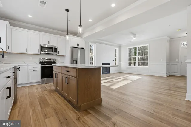 $729,900 | 3583 Edgemont Street, Edgewater, MD 21037