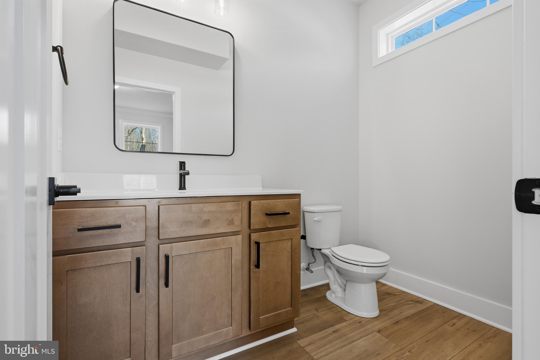 3583 Edgemont Street Edgewater, MD 21037 - Photo 18 of 51 Main Level Half Bath