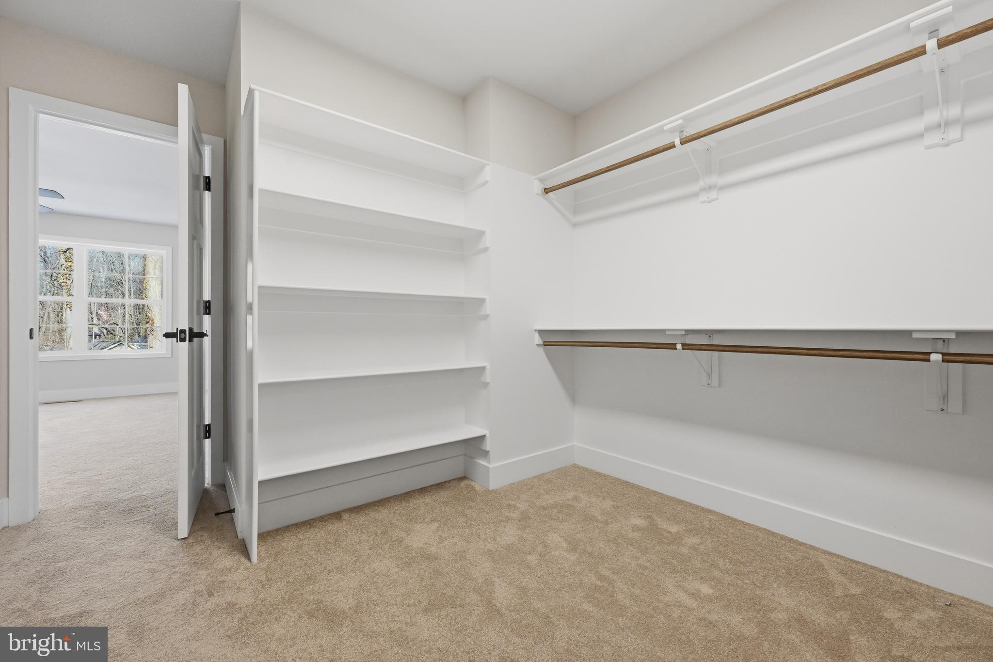 3583 Edgemont Street Edgewater, MD 21037 - Photo 27 of 51 Primary Walk In Closet