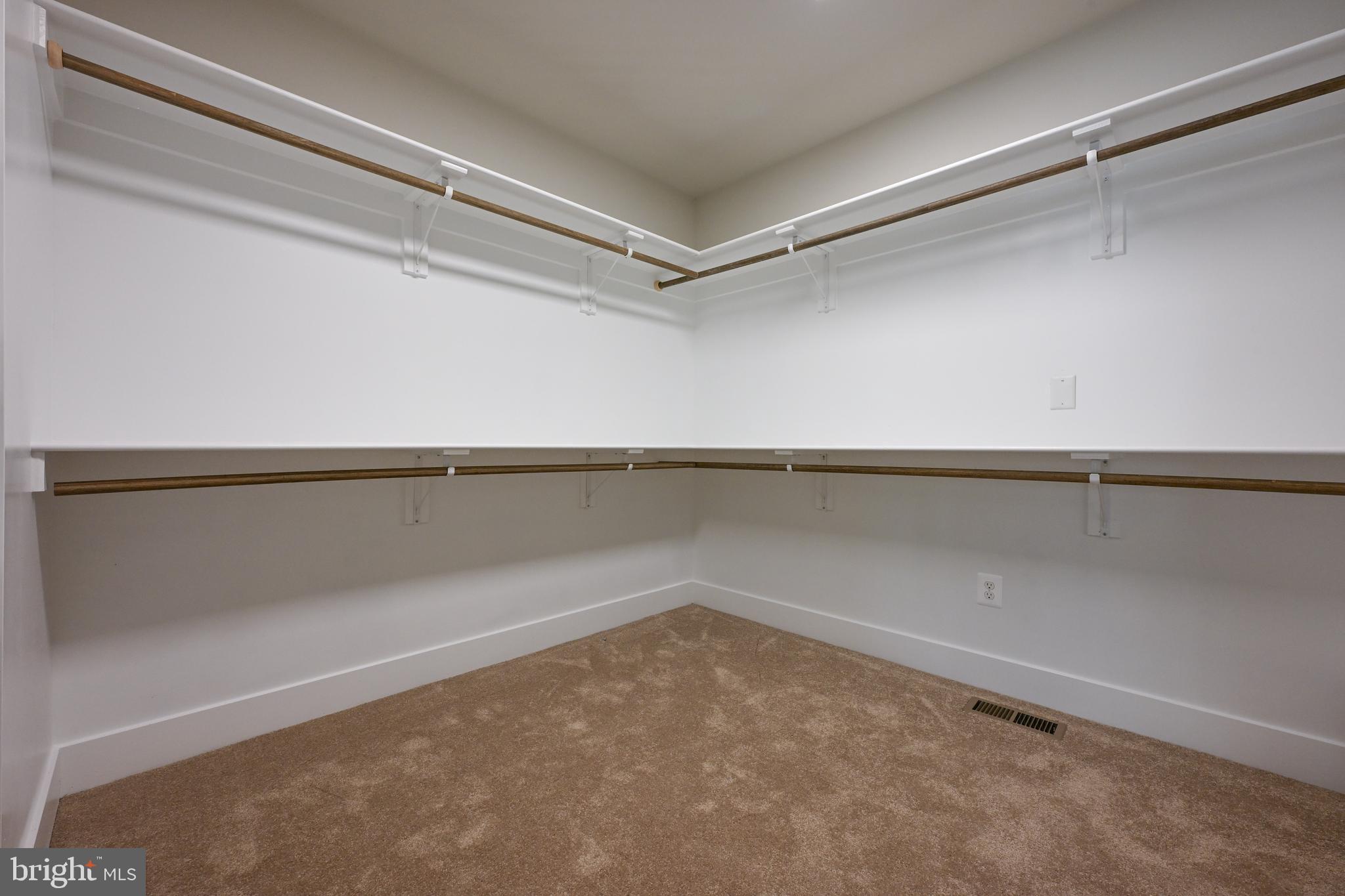 3583 Edgemont Street Edgewater, MD 21037 - Photo 29 of 51 Primary Closet