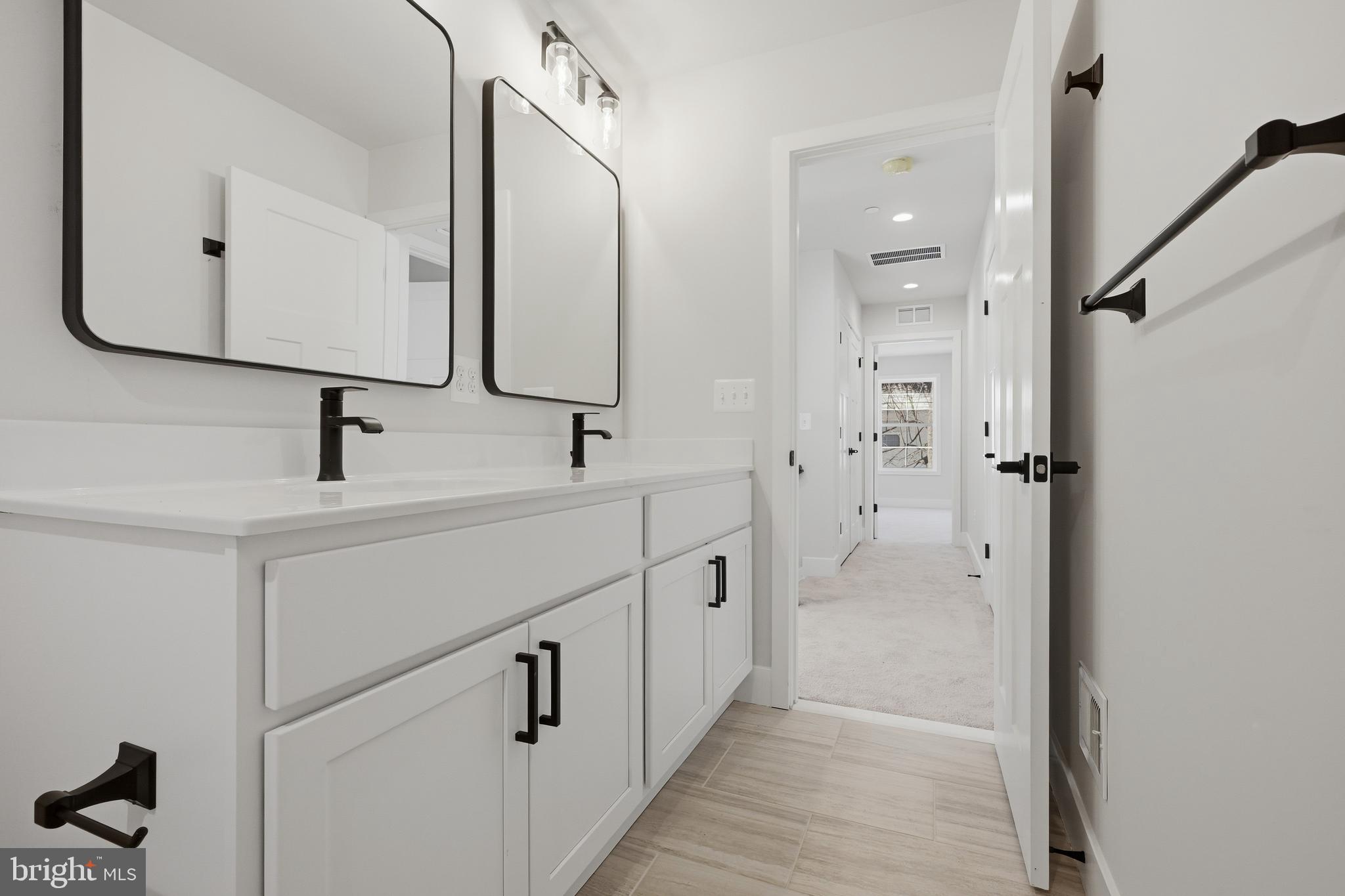 3583 Edgemont Street Edgewater, MD 21037 - Photo 37 of 51 Guest Bathroom