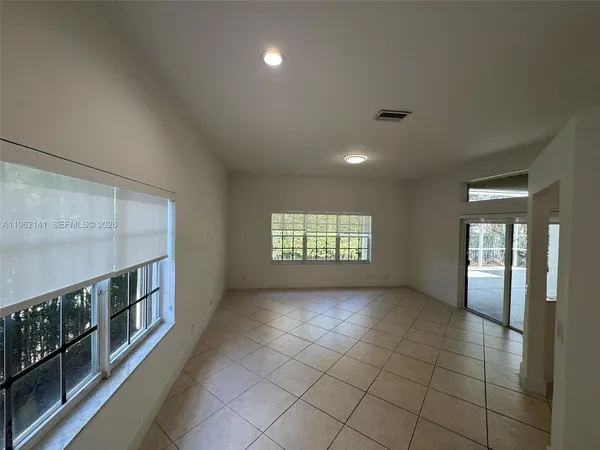 $5,600 | 4273 Fox Ridge Drive, Weston, FL 33331