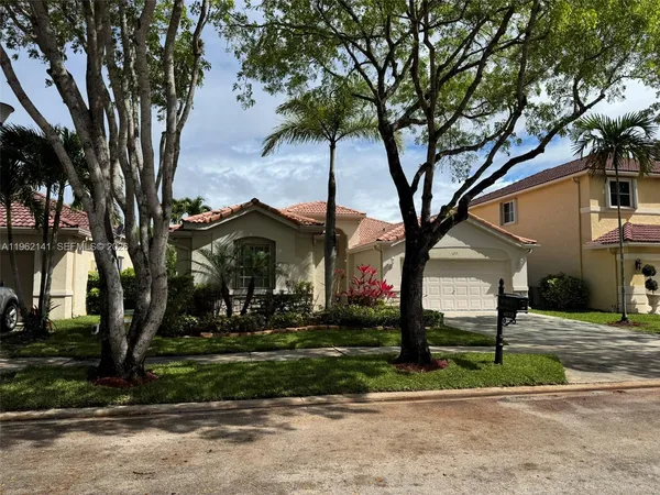 $5,600 | 4273 Fox Ridge Drive, Weston, FL 33331