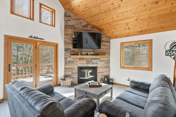 $625,000 | 214 South Fern Lane, Oxford, WI 53952