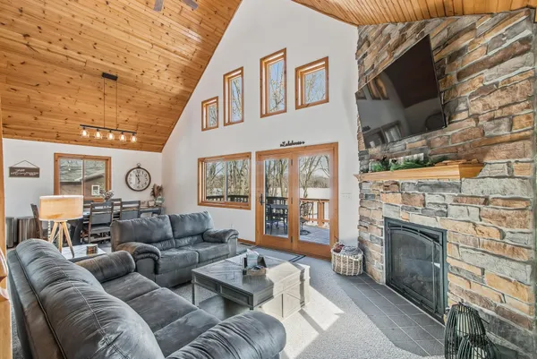 $625,000 | 214 South Fern Lane, Oxford, WI 53952