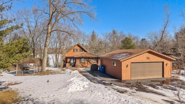 $625,000 | 214 South Fern Lane, Oxford, WI 53952