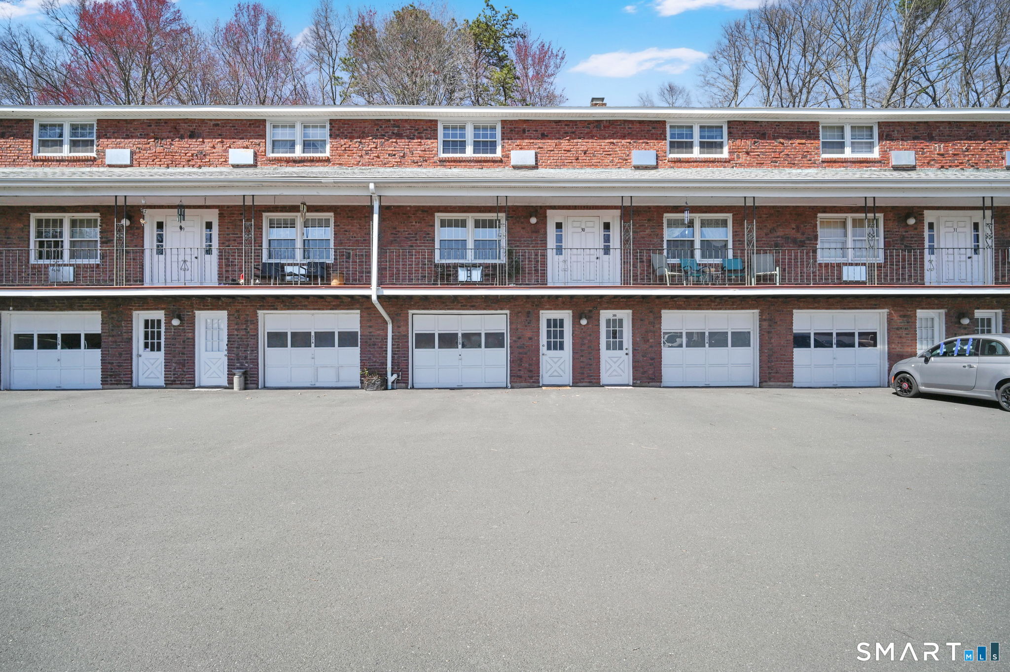 201 Regan Road, Unit 30B Vernon, CT 06066 - Photo 23 of 30
