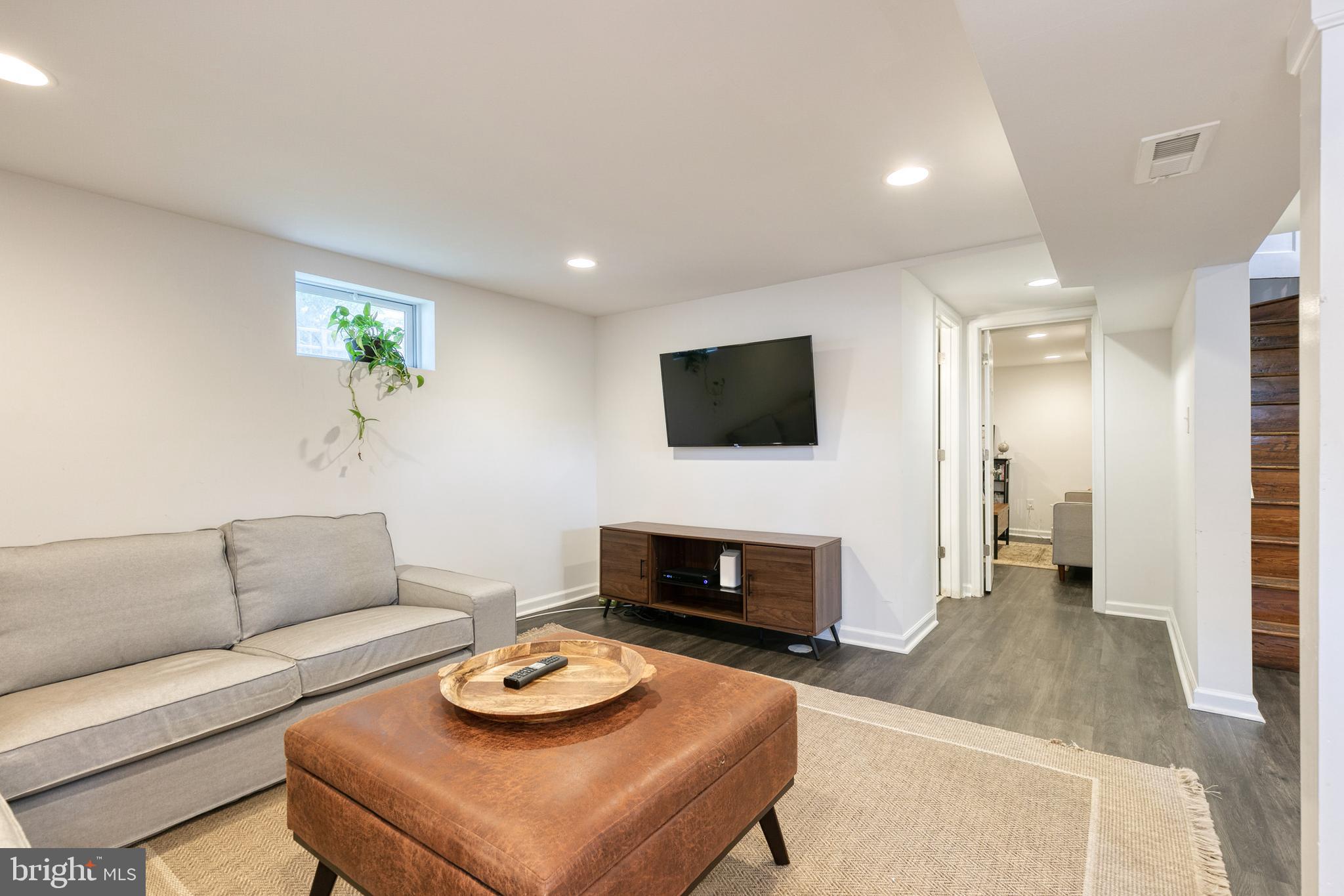 5508 Pilgrim Road Baltimore, MD 21214 - Photo 31 of 42 Gallery Image 31