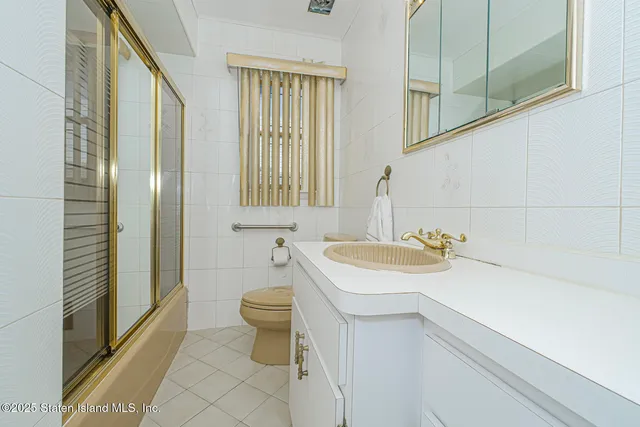 $738,500 | 156 Figurea Avenue | Eltingville