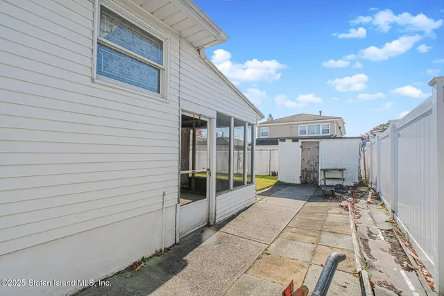 $738,500 | 156 Figurea Avenue | Eltingville