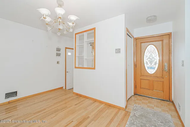 $738,500 | 156 Figurea Avenue | Eltingville