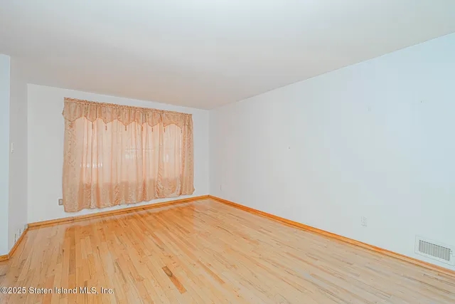 $738,500 | 156 Figurea Avenue | Eltingville