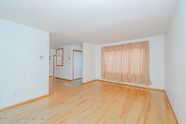 $738,500 | 156 Figurea Avenue | Eltingville