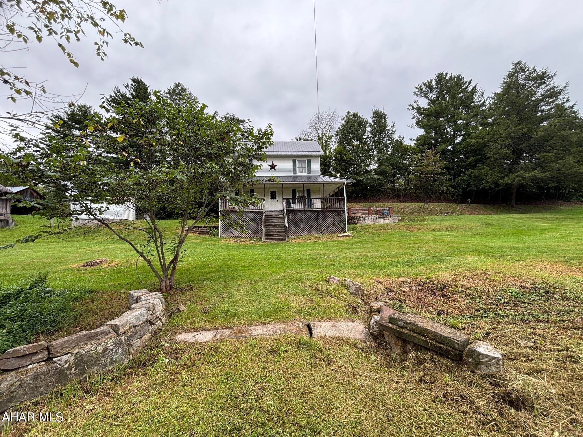 8155 Clear Ridge Road Clearville, PA 15535 - Photo 4 of 24 Gallery Image 4