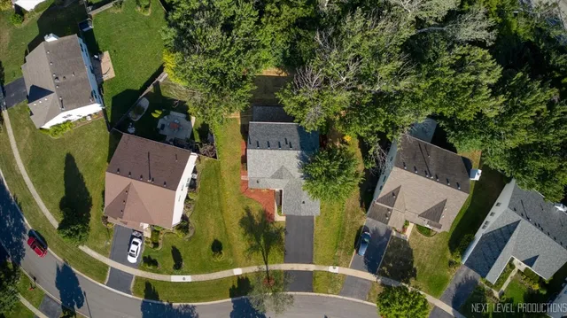 $450,000 | 438 West Meadow Mist Lane, Round Lake, IL 60073