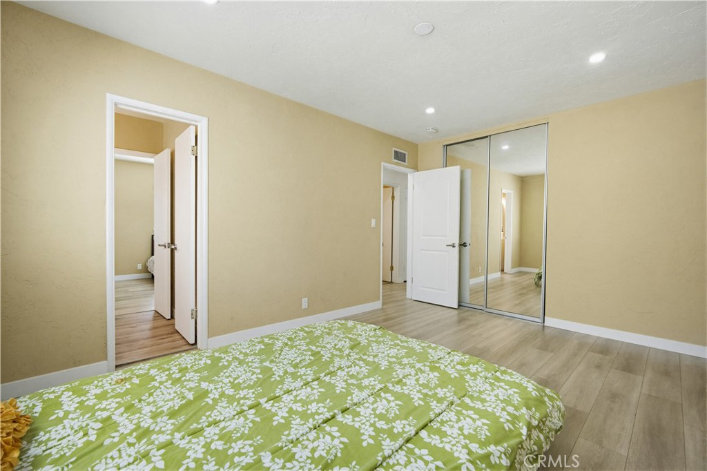 9805 Devon Street Rancho Cucamonga, CA 91730 - Photo 24 of 31 a view of entryway