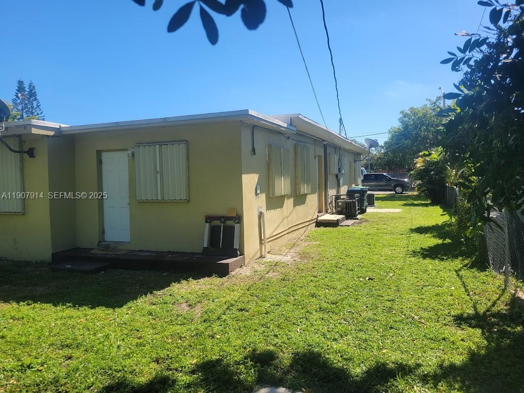 751 Northwest 96th Street Miami, FL 33150 - Photo 4 of 12